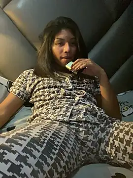 MaxxineMorenaTs webcam