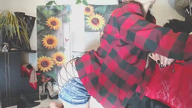 ZaraNoor-777 webcam