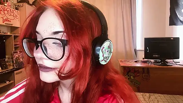 RedHeadCat webcam