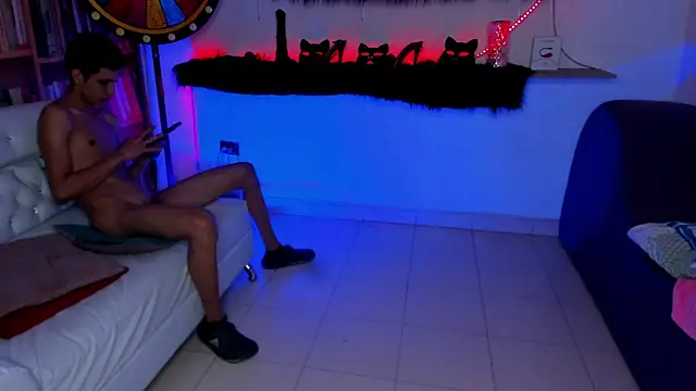 Shyfantasies webcam