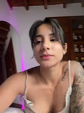 Ale_Lewis live sex cam