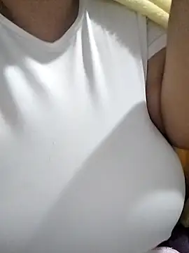 ShortShaly webcam