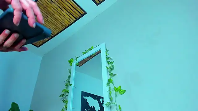 Alessrose webcam