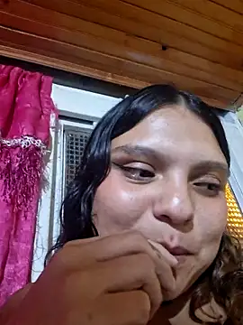 nika_1327 webcam