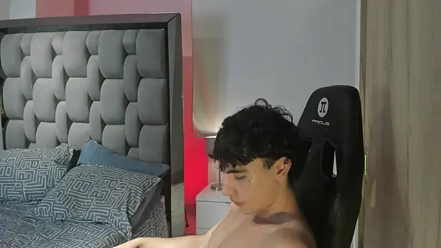 zack_lenox webcam