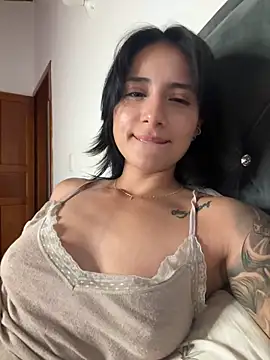 Ale_Lewis webcam