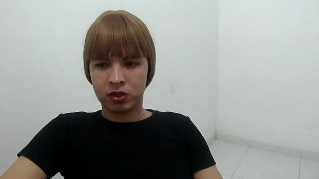 estefania224 webcam