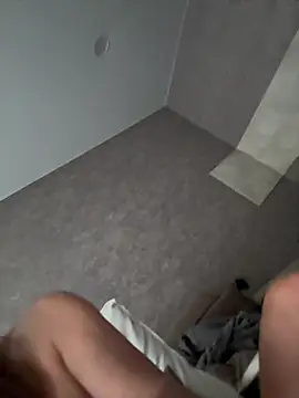LillySquirtShot webcam