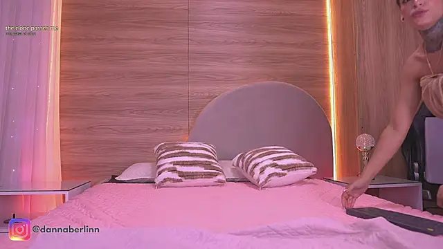 danna_berlin_ webcam