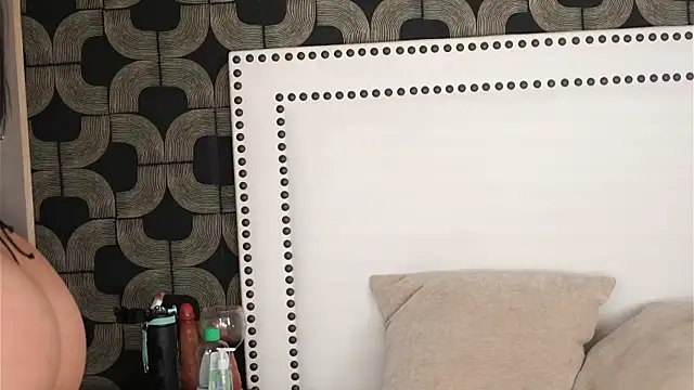 IsabelaWhite webcam