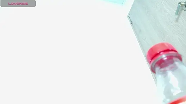 avaleri_cherry webcam
