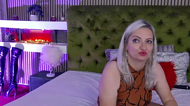 LadyTouch webcam