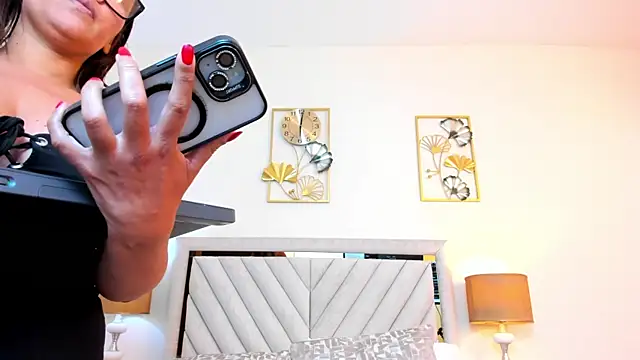 SophiaQueens webcam