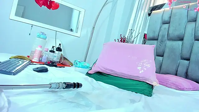 Antonellahorny69 webcam