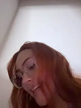 Miss-Abbii webcam