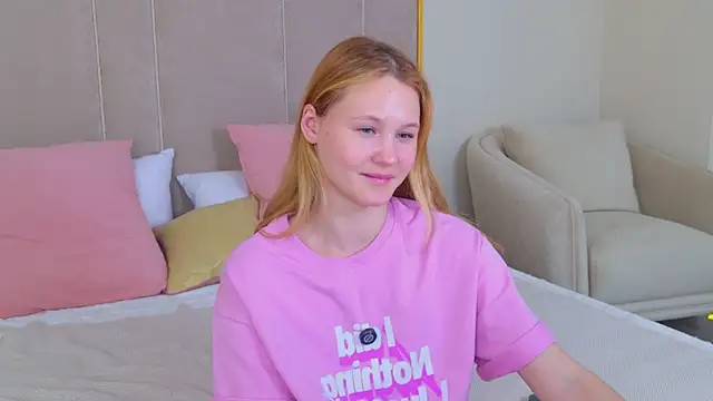 AmeliRoyse webcam