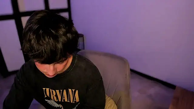 sweettaaron01 webcam