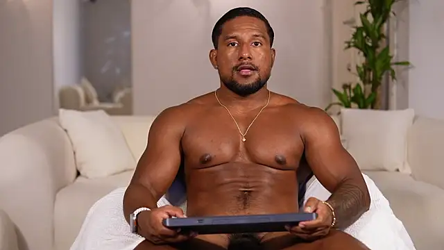 CallumMuscle live sex cam