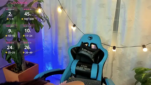 Lia_little18 webcam