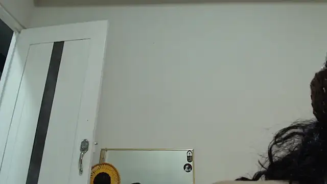 AlinaWoolf_ webcam
