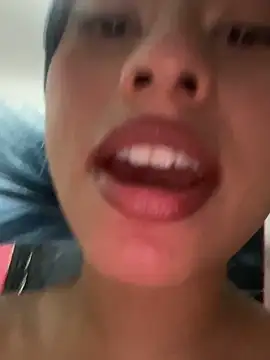 Eva_Feller69