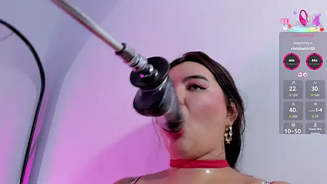 klhoe_boobs webcam