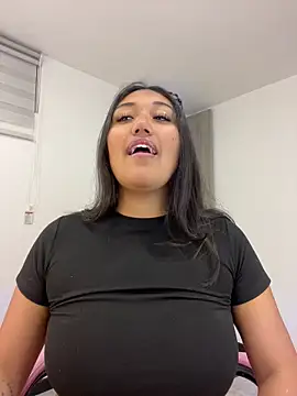 SharaRous webcam