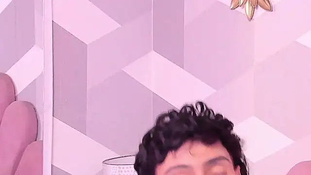 KylieMonnett webcam