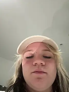 Cutiepiespanks - Live Cams