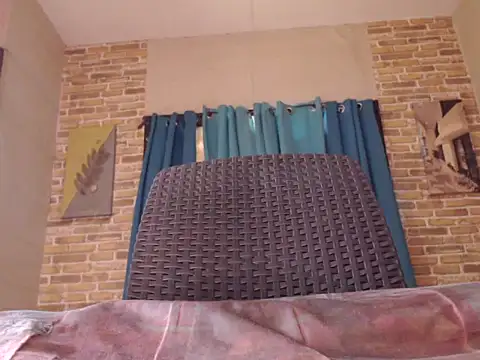 Urnaughty_cjay webcam