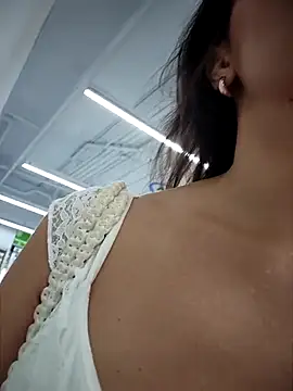 Izabella_Bella live sex cam