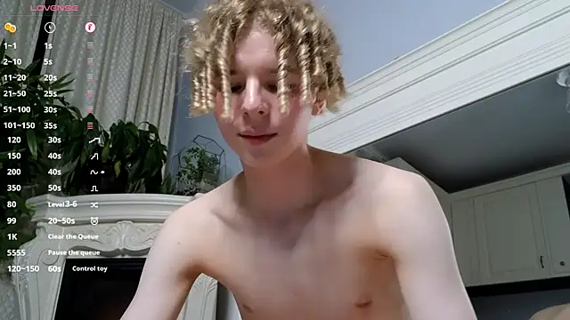 Kudi_Minnt live sex cam