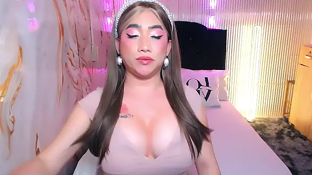 yourTsFantasyBigCock webcam