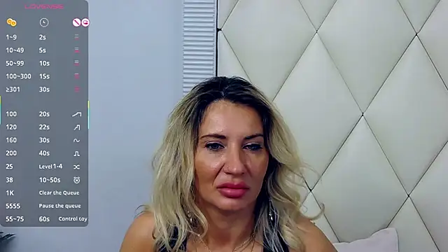 GinaBear webcam