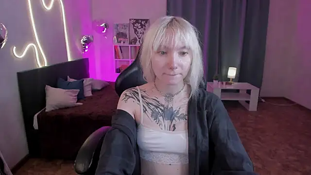 tattoo_art_baby webcam