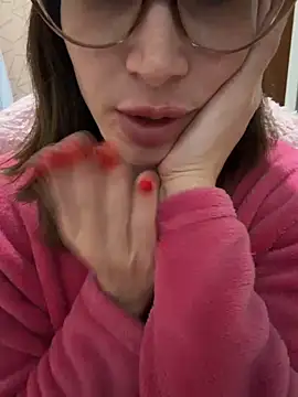 Irresistible24 webcam