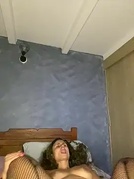 MafeeRoss webcam