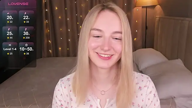 Shy_Polly webcam