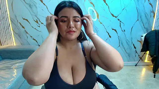 Sasha_tf webcam