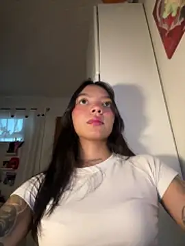 Valery_rhoades webcam