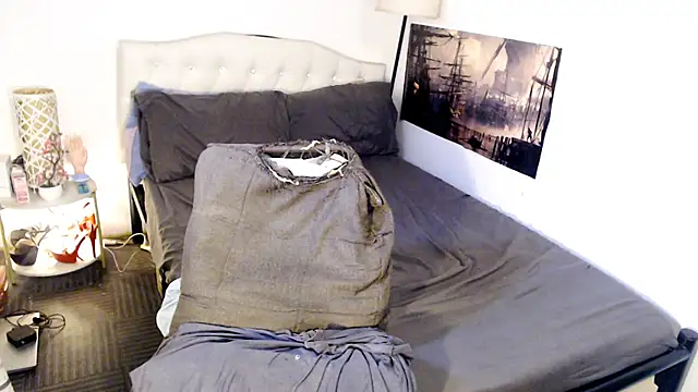 NinaDOM4CUM webcam