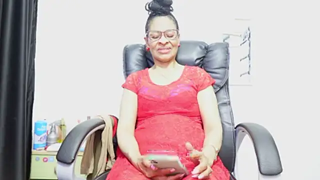 Aries_Mature webcam