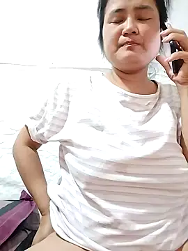 BigAss-69 webcam