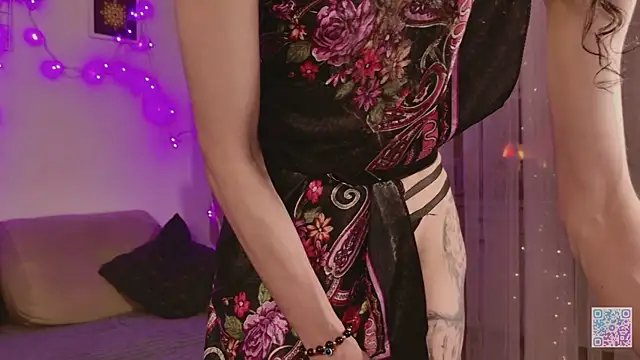 Queen_of_tease webcam