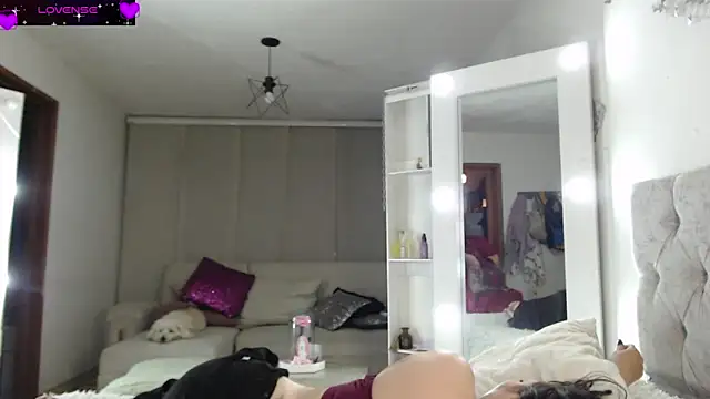 Myrnasexxx webcam