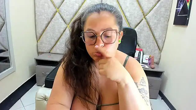 Sarah_Boobs_ - Stripchat Cam Model