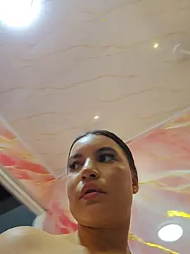 Pretty_Julieta webcam