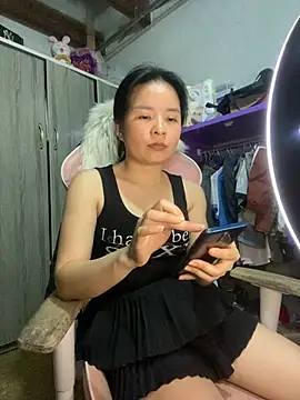 Ivy_Trix2 webcam