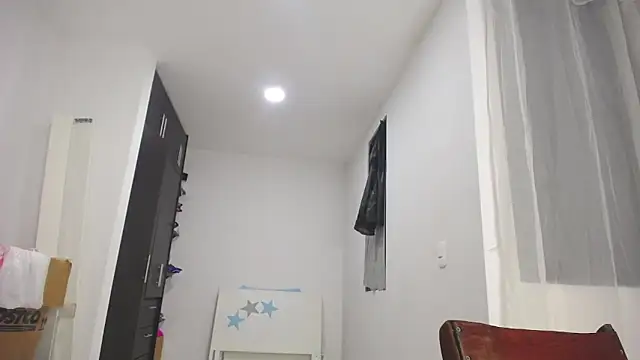 Leslie_Bussh_ - Offline