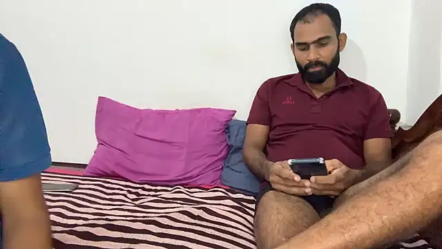DesiDaddyandSon webcam